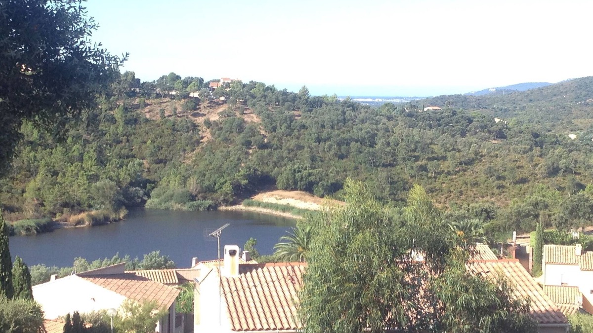 La Londe-les-Maures Apartment | APARTMENT of 70m2 with terrace and small garden