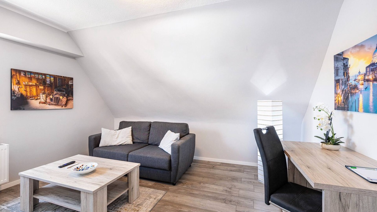 Wickede Apartment | Apartment 'Obergeschoß' with Wi-Fi