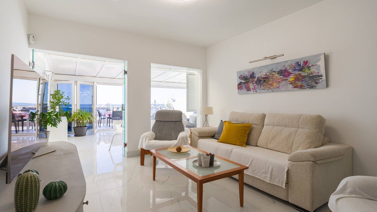 Playa de Mogan House | Apartment on Mogan Beach with Sea Views