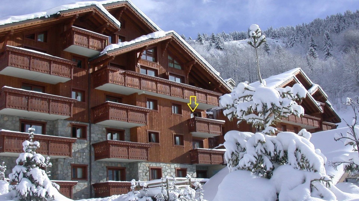 Meribel Village Apartment | Apartment on skis - south exposed with terrace, mountain view - pool & sauna