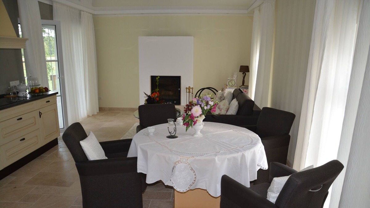 Emmerich Apartment | Apartment on the farm of multi-generations