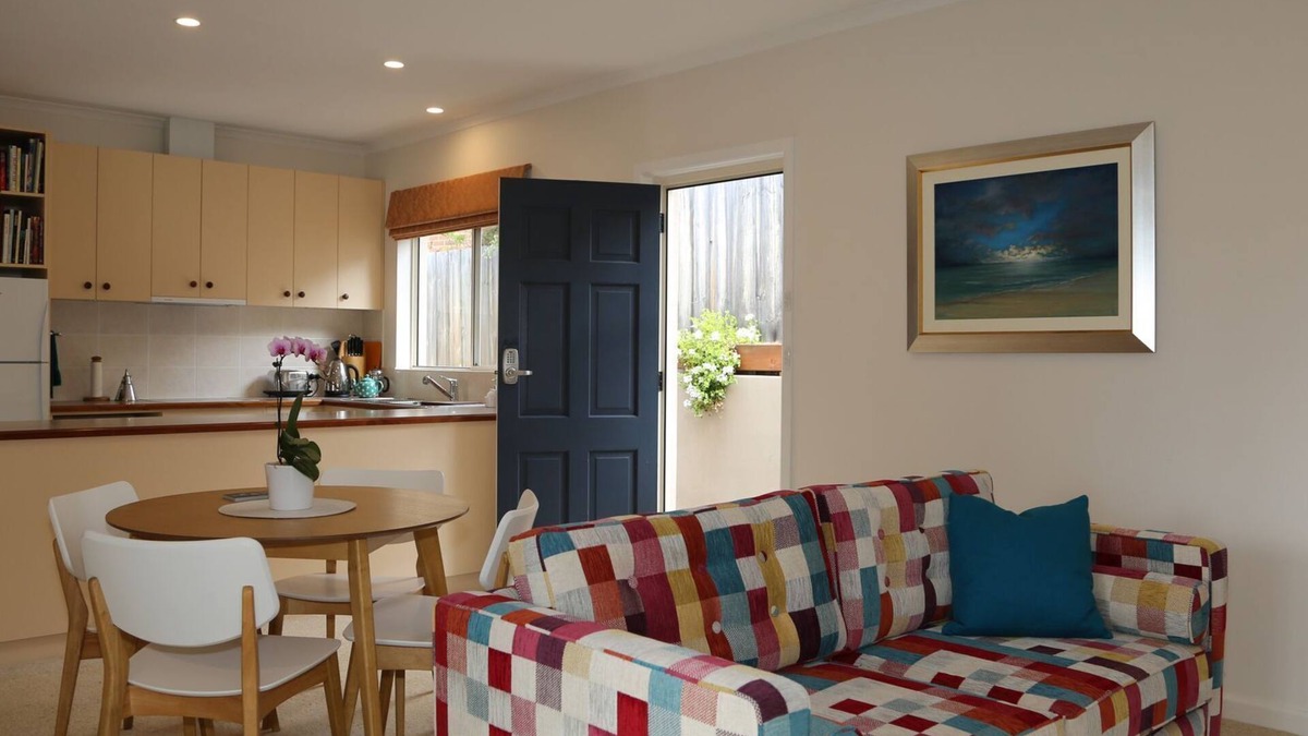 Lenah Valley Apartment | Apartment on the edge