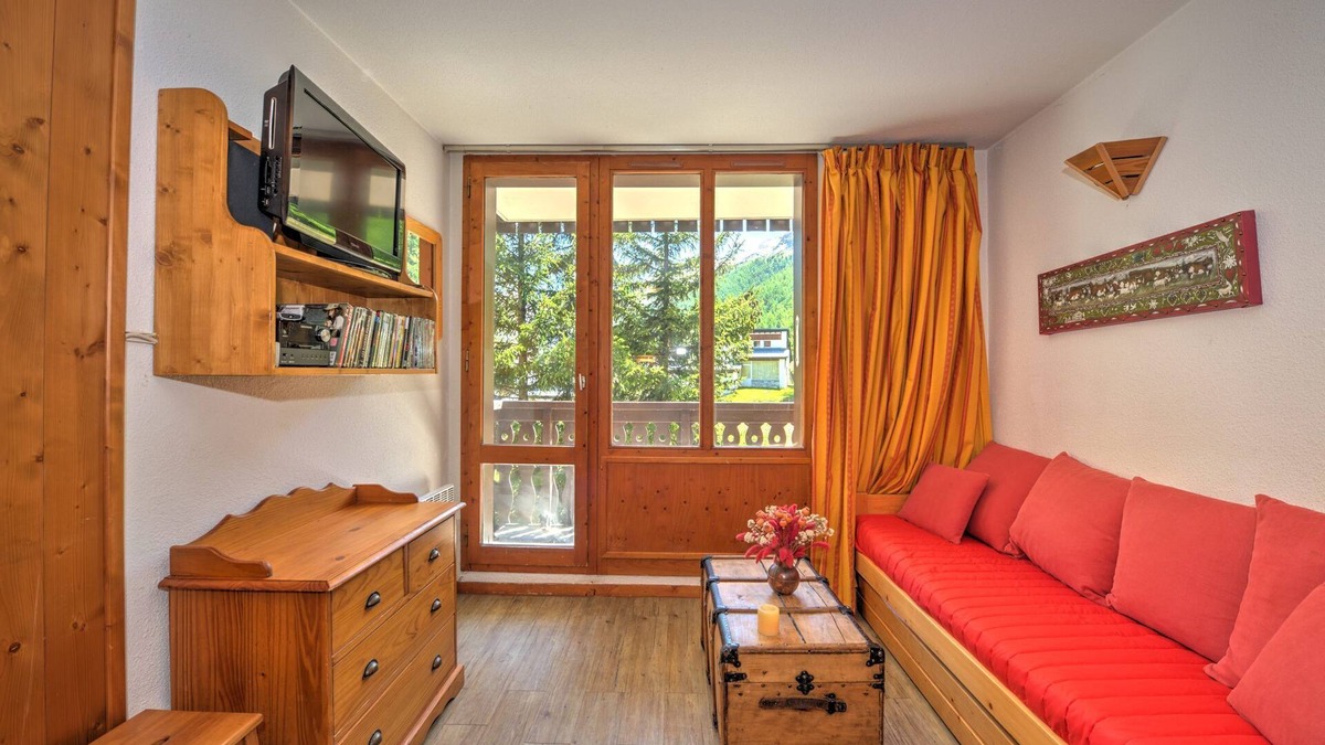 Val-d'Isere Apartment | Apartment on the slopes, ski-in ski-out, shops 5 min walk