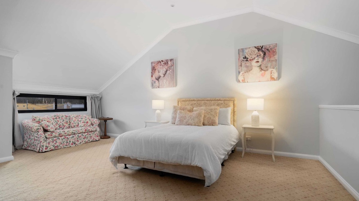 Bathurst Apartment | Apartment on William in CBD - 2 Bed, 2 Bath, Wi-Fi