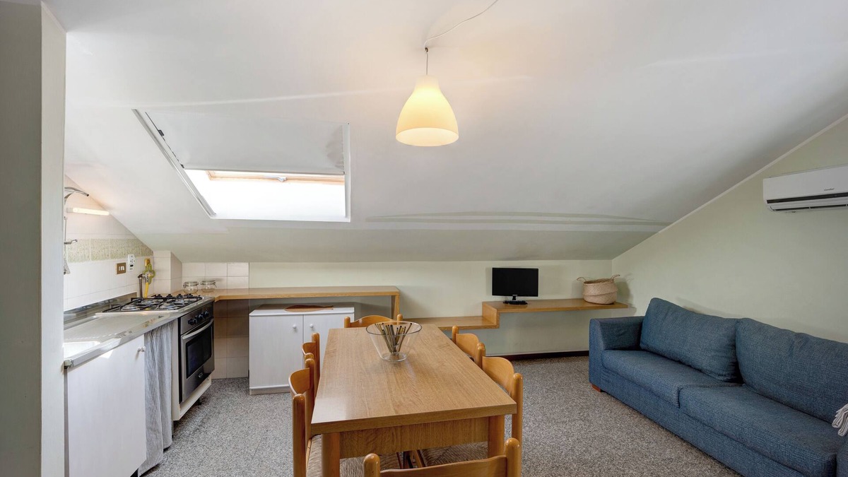 Diano Marina Apartment | Apartment Orizzonte 9 A with Shared Garden & Wi-Fi