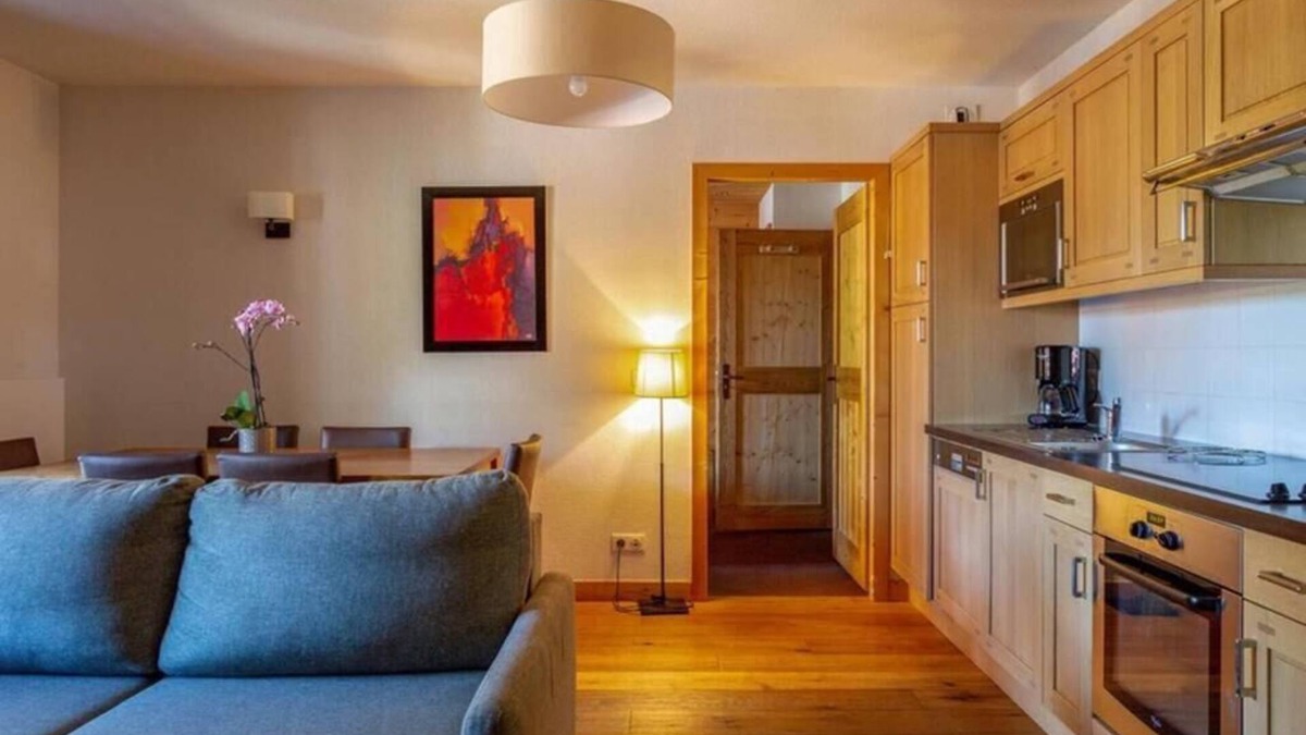 Vallorcine Apartment | Apartment overlooking the Swiss mountains