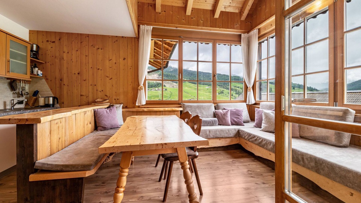 Pedraces Apartment | Apartment 'Paracia Pec' with Access to Ski Slopes, Mountain View, Balcony & Wi-Fi