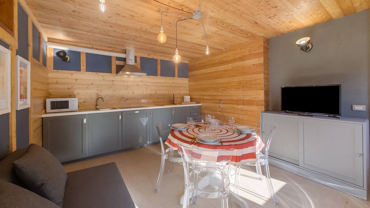 Corgnolaz Apartment | Apartment Petit Bleu with Mountain View, Shared Garden & Wi-Fi