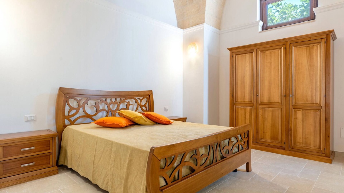 Pulsano Apartment | Apartment 'Piano Terra' with Private Garden, Wi-Fi and Air Conditioning
