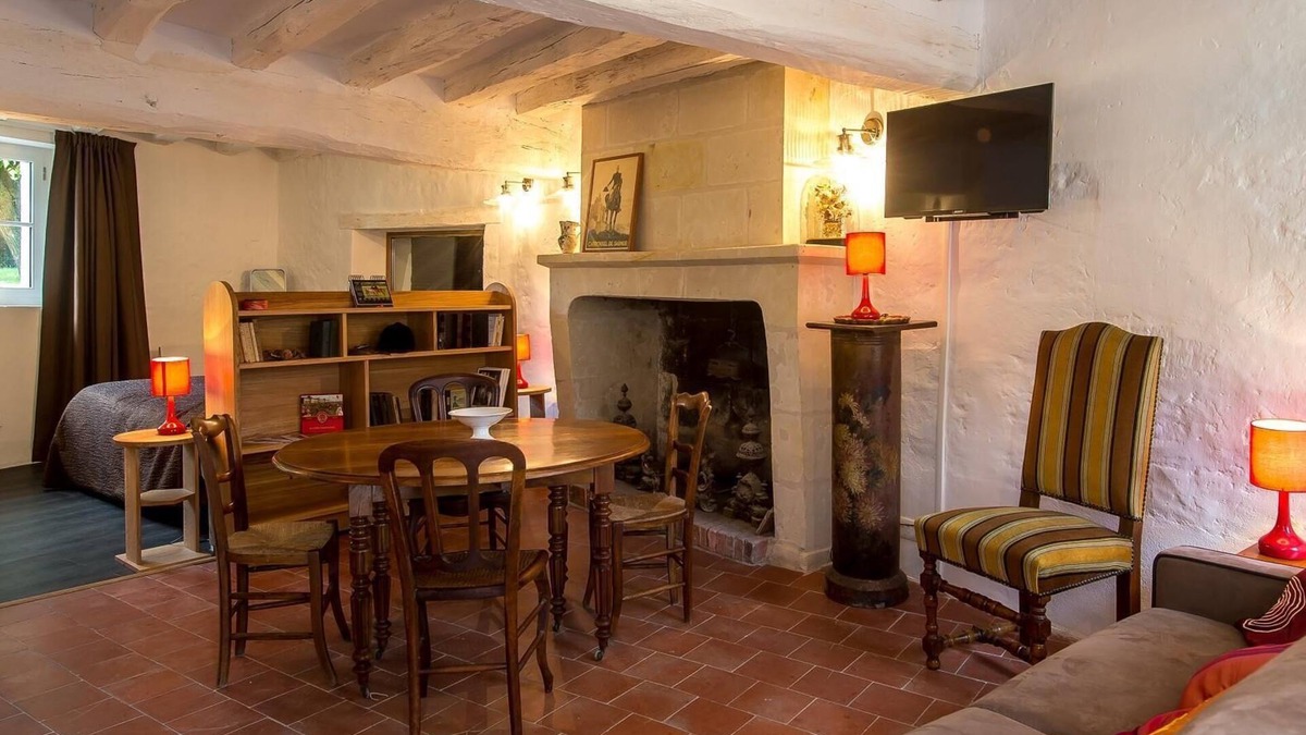 Rou-Marson Apartment | Apartment-Private Bathroom-Gîte Cadre Noir