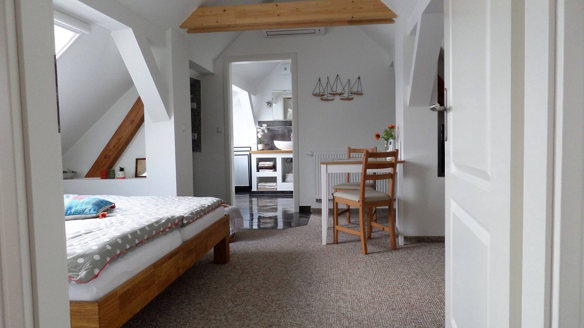 Zahna-Elster Apartment | Apartment-Private Bathroom-Garden view-Ferienwohnung 3