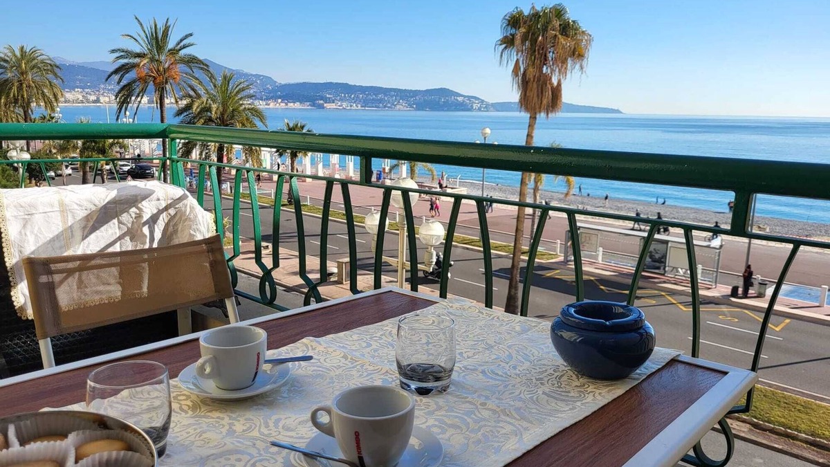 La Californie Apartment | Apartment 'Promenade Des Anglais' with Sea View, Balcony and Wi-Fi