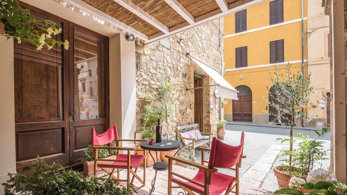 Radicondoli Apartment | Apartment "Radicondoli House" with Balcony & Wi-Fi