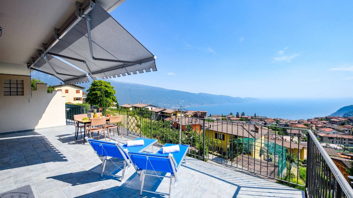 Gardola Apartment | Apartment Regina with lake view