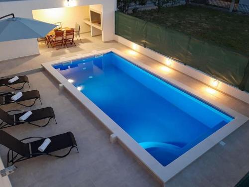 Dracevac Apartment | Apartment Renata + PRIVATE swimming pool in SPLIT