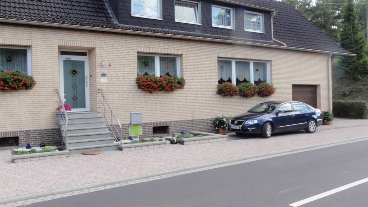 Niederehe Apartment | Apartment Resi Lux - 4-bed apartment with balcony