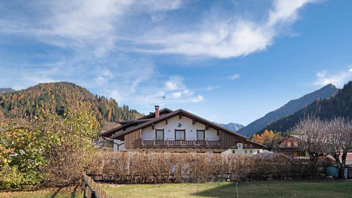 Caviola Apartment | Apartment 'Residence Malibu Appartamento 8' with Mountain View and Wi-Fi