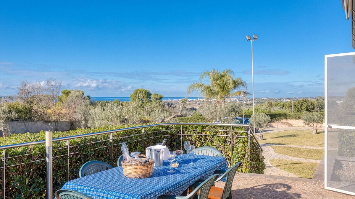 Fontanelle Apartment | Apartment 'Residence Margherita - Lavanda' with Sea View, Wi-Fi and Air Conditioning