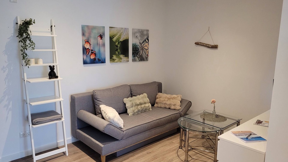 Oesterdeichstrich Apartment | Apartment 'Rike' with Shared Terrace, Shared Garden and Wi-Fi