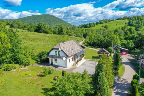 Rastovaca House | Apartment & Rooms Luketic