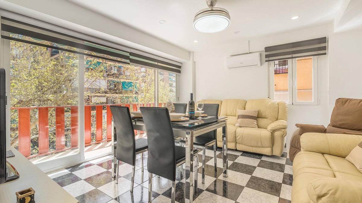 Zaidin Apartment | Apartment 'Salazar' with Balcony, Wi-Fi and Air Conditioning