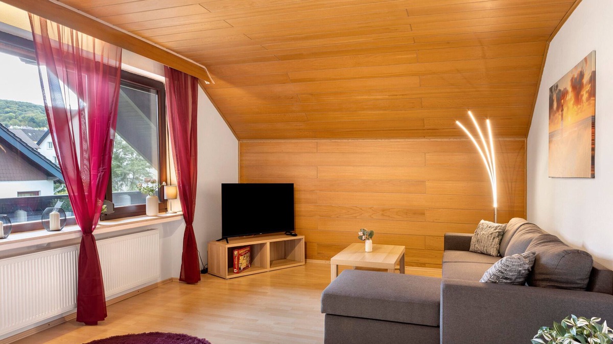 Wellerode Apartment | Apartment 'Schliestädt' with Shared Garden, Balcony and Wi-Fi