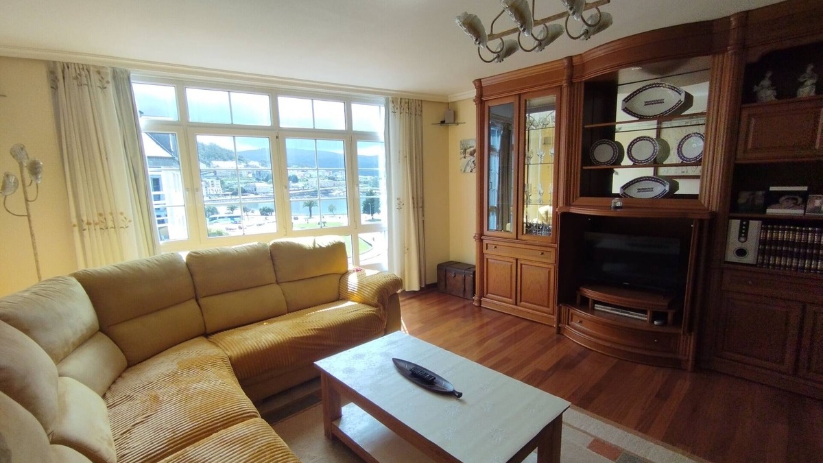 Cee Apartment | Apartment 'Son' with Sea View, Balcony and Wi-Fi