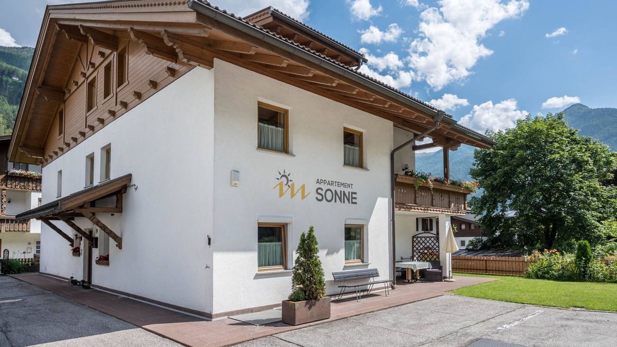 San Giovanni Apartment | Apartment 'Sonne Nr. 14' with Mountain View, Garden & Wi-Fi