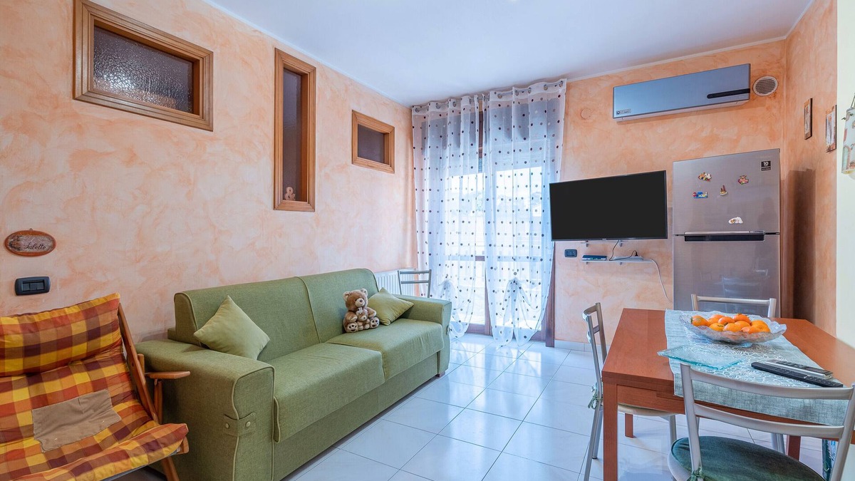 Palazzolo Acreide Historic Centre Apartment | Apartment 'Stefy House' with Balcony and Wi-Fi