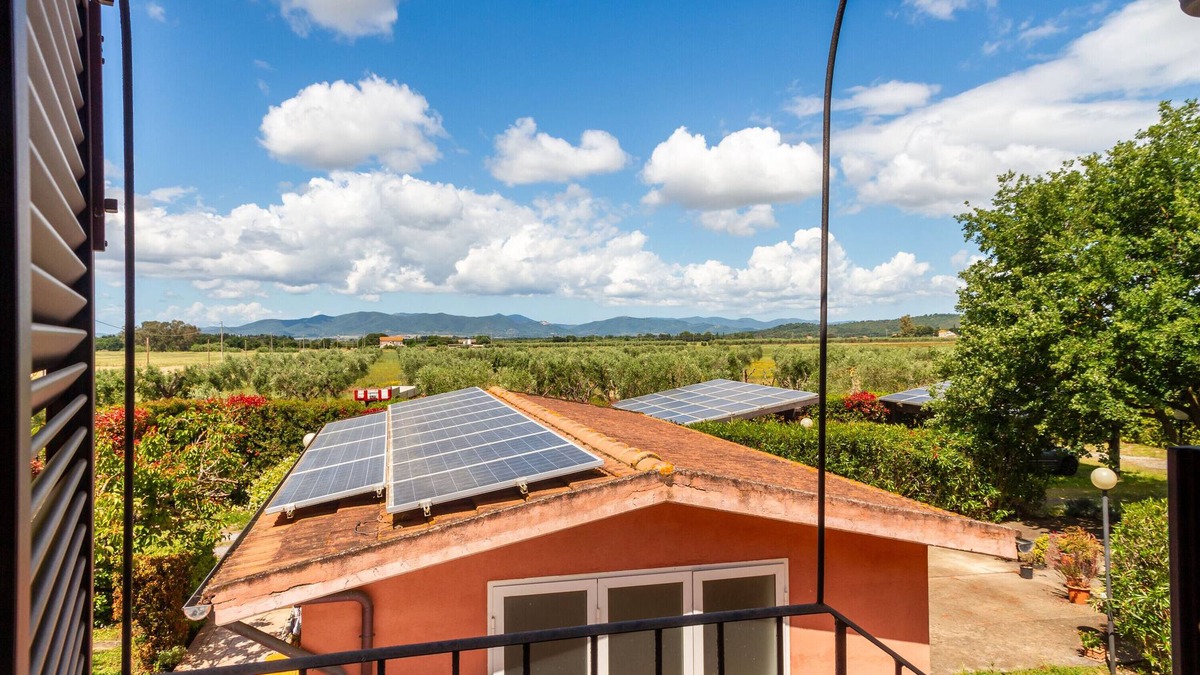 Grosseto Apartment | Apartment 'Stefano' with Shared Garden, Wi-Fi and Air Conditioning