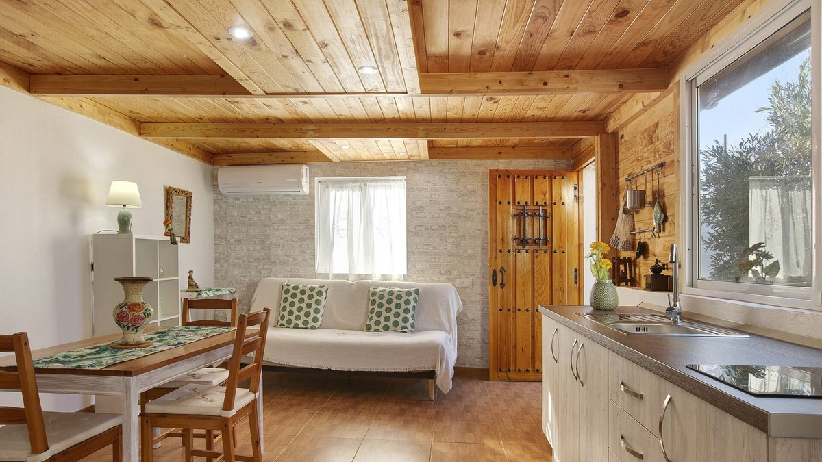 Pozo Izquierda Apartment | Apartment Sunset Windsurf Near the Beach with Wi-Fi, A/C & Terrace