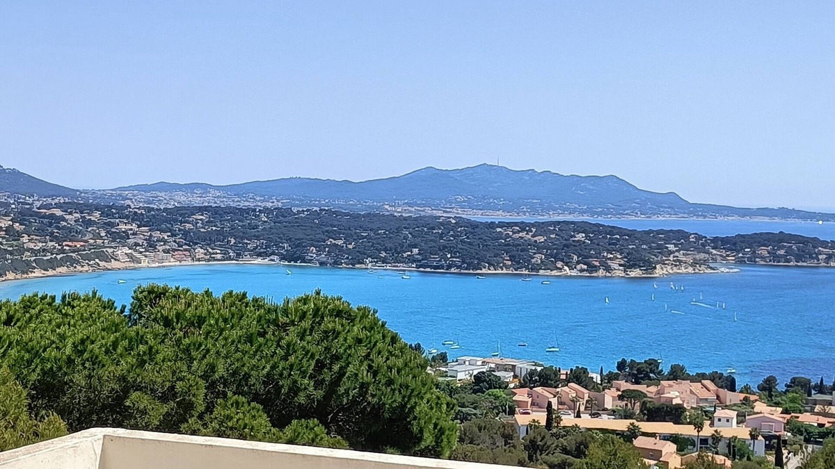 Bandol Apartment | APARTMENT + TERRACE WITH PANORAMIC SEA VIEW