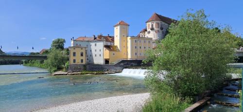 Steyr Apartment | APARTMENT Top 11 ZENTRUM mit 2 Schlafzimmer BESTROOMS eU