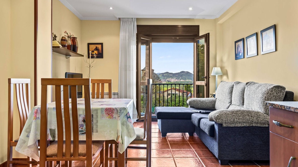 Riberas Apartment | Apartment 'Trichorio' with Mountain View and Private Garden