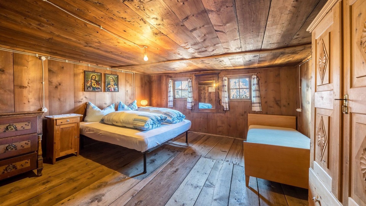 Senales Apartment | Apartment “Untervernatsch - Ötzi” in Scenic Landscape with Mountain View