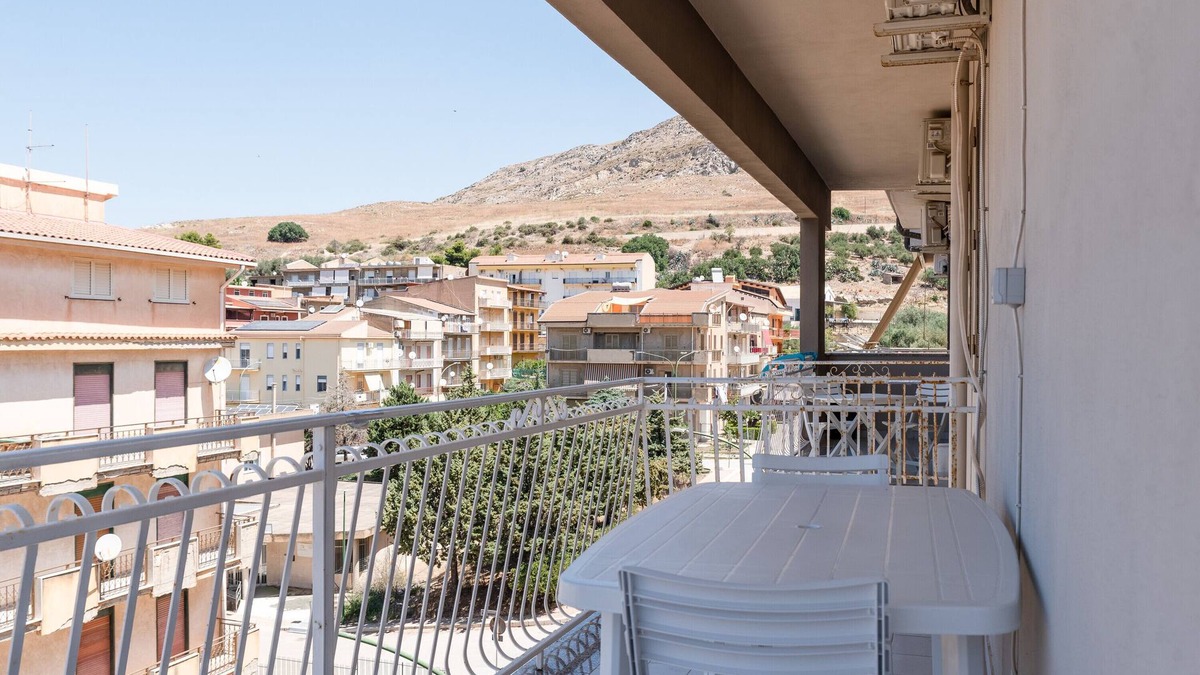 Siculiana Apartment | Apartment 'Vacanze In Sicilia Appartamento' with Sea View, Wi-Fi and Air Conditioning