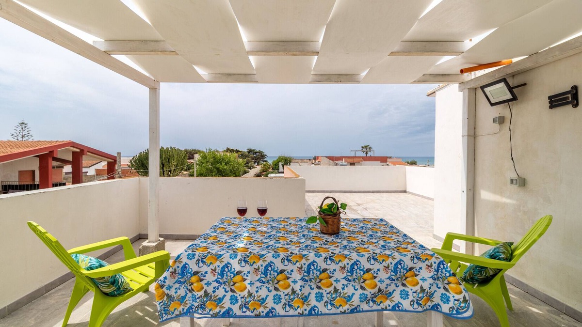 Granelli Apartment | Apartment 'Vela Bianca In Oasi Del Mare' with Sea View, Wi-Fi and Air Conditioning