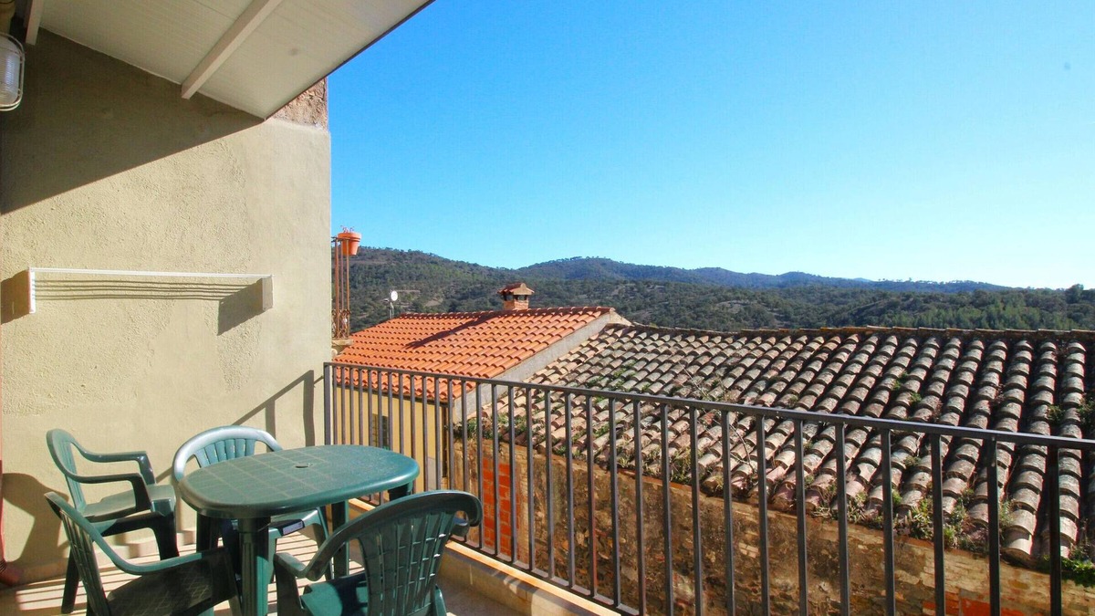 Vilamaniscle Apartment | Apartment Vilamaniscle, 3 bedrooms, 6 persons
