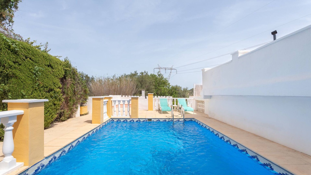Torrent Apartment | Apartment 'Villa Casablanca' with Mountain View, Private Pool and Wi-Fi