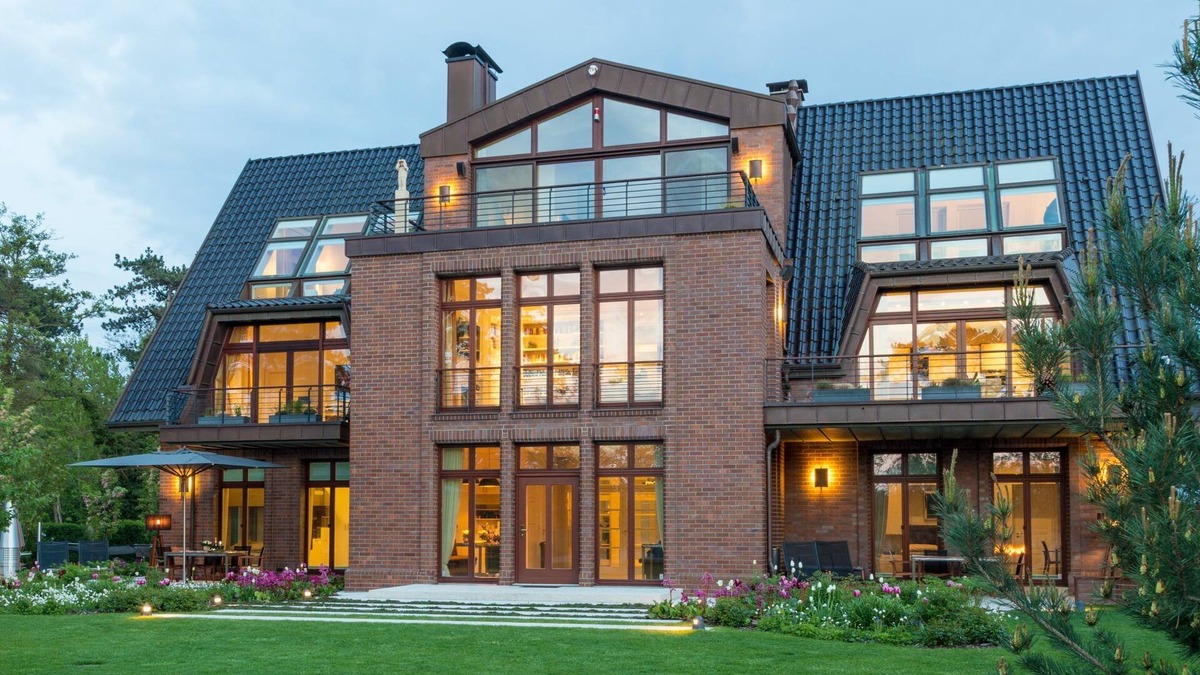 Hohe Dune Apartment | Apartment 'Villa Schmidt Fewo Direkt Am Meer' with Private Terrace and Wi-Fi