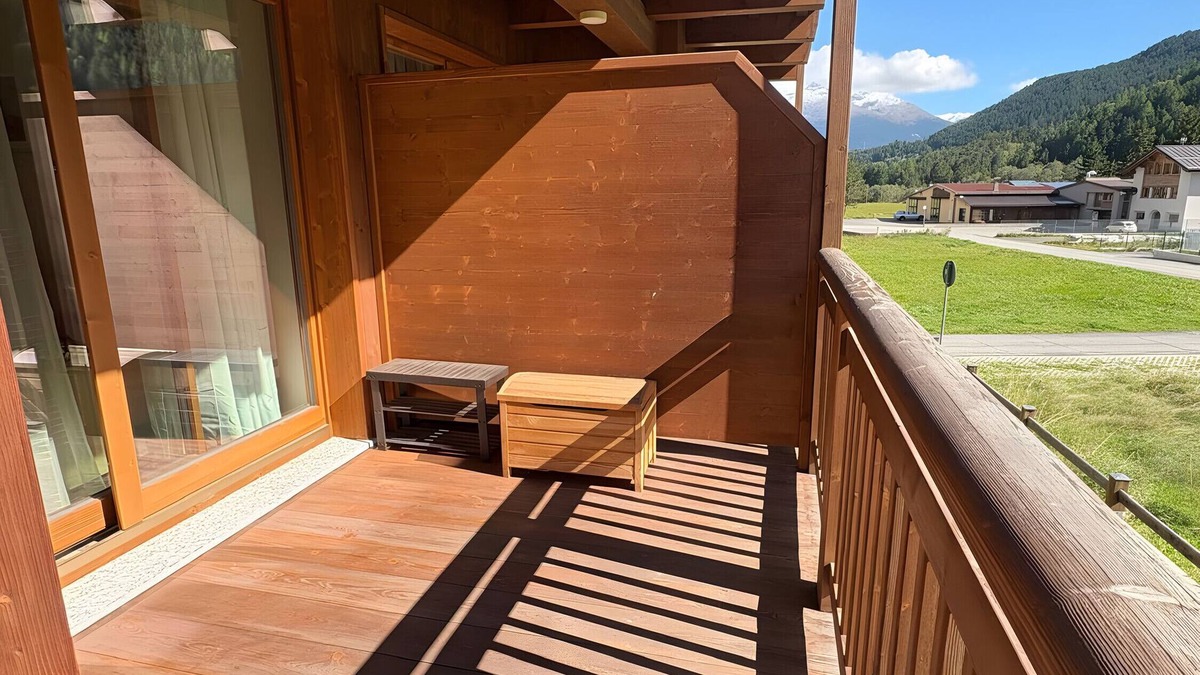 Valdidentro Apartment | Apartment 'Viola' with Mountain View, Balcony and Wi-Fi