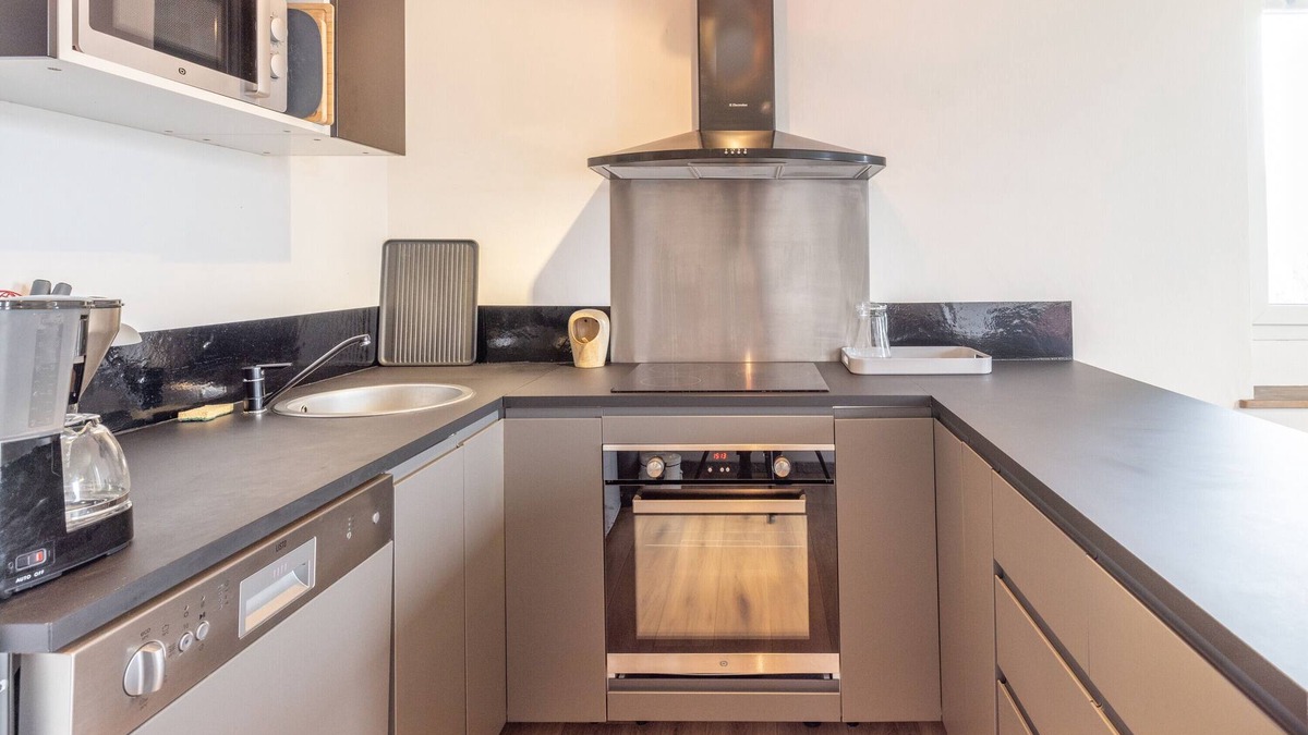 Plateau-d'Assy Apartment | Apartment 'Vue Mt Blanc-grd Espace Vert-6 Pers' with Mountain View, Shared Garden and Wi-Fi