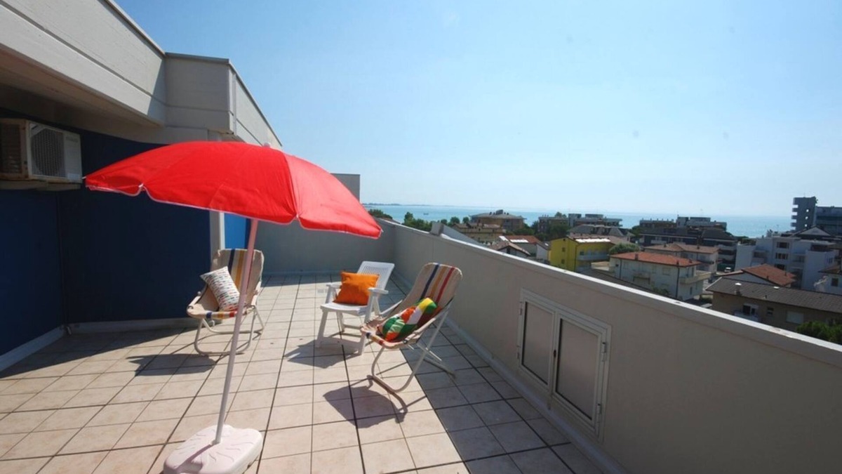 Lignano Sabbiadoro Apartment | Apartment with solarium in Lignano
