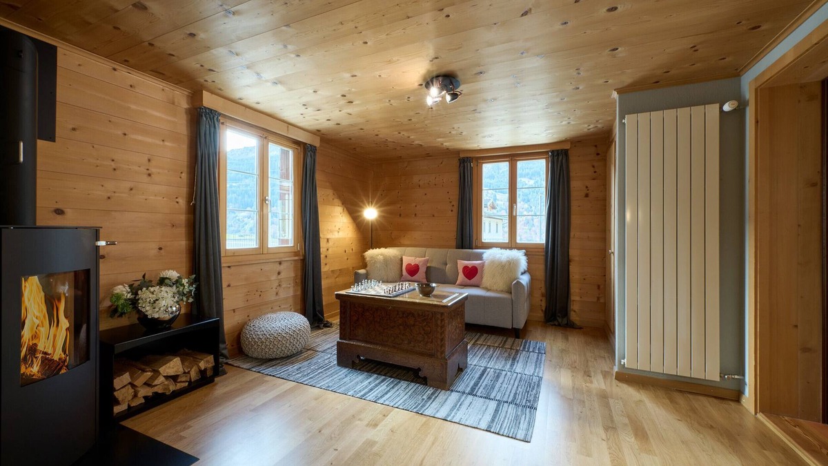 Klosters Dorf Apartment | Apartment 'Wef 2026' with Mountain View and Wi-Fi