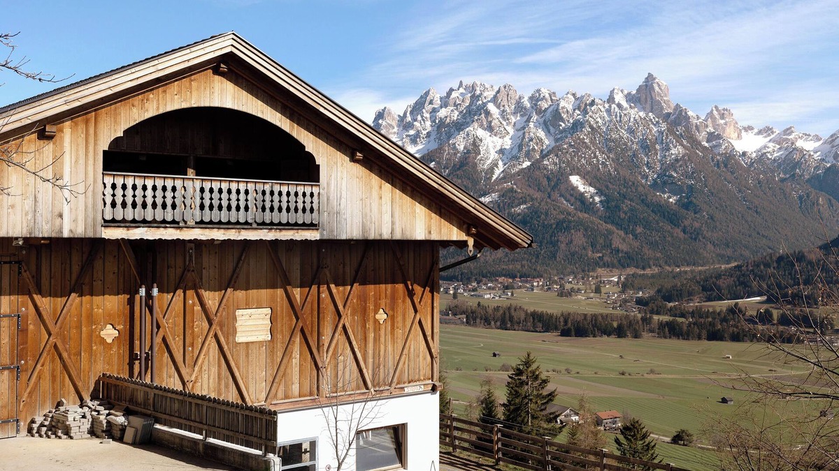 Valle San Silvestro Apartment | Apartment 'Wegscheiderhof' with Mountain View, Private Terrace and Wi-Fi