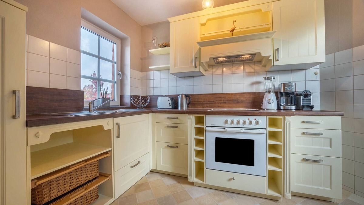 Heessen Apartment | Apartment 'Weserbergland' with Balcony and Wi-Fi