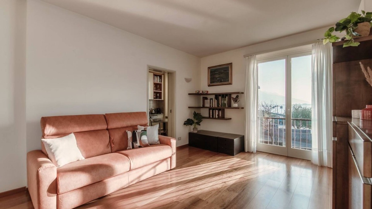 Campione d'Italia Apartment | Apartment with Lakefront Terrace (CASA COTIMA)