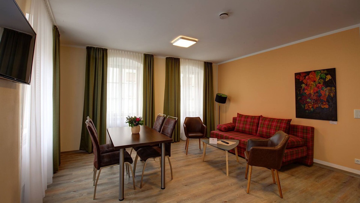 Altstadt Apartment | Apartment with 2 bedrooms, bath u. add. Guest toilet in the old town of Görlitz