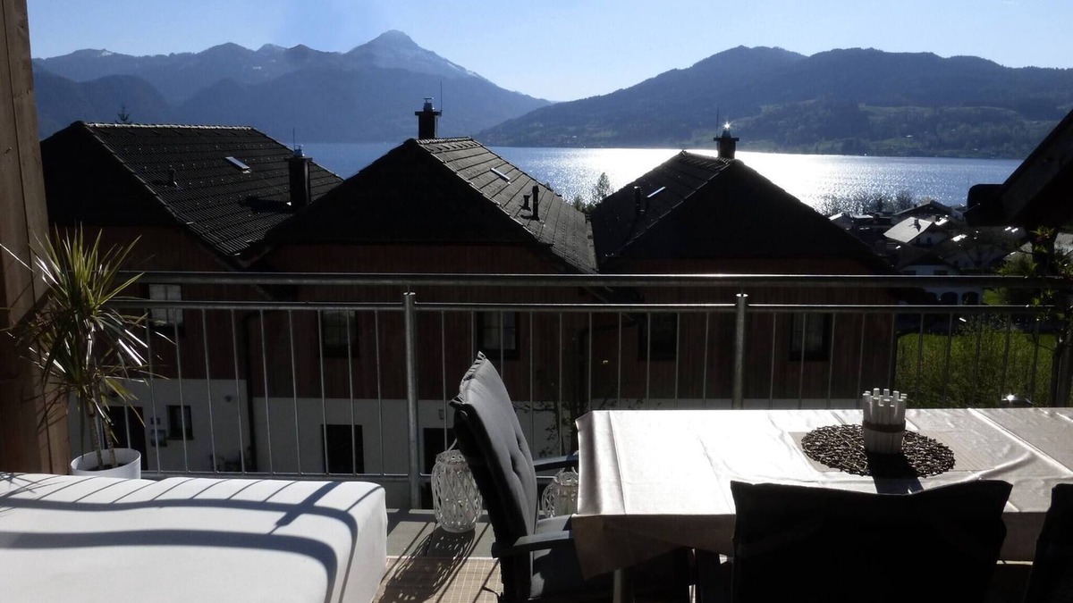 Steinbach am Attersee Apartment | Apartment With Amazing Lake- and Mountain View
