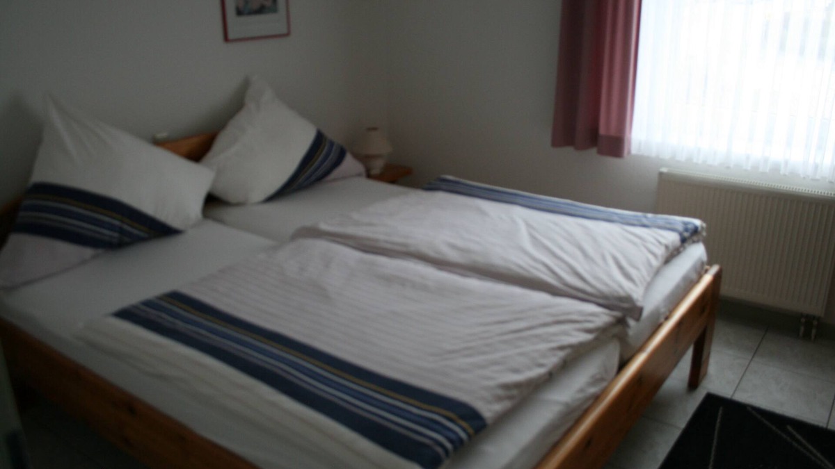 Bad Driburg Apartment | Apartment with balcony in the Therme-Blick guest house